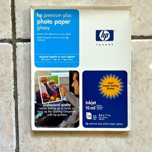 HP premium plus photo paper glossy inkjet 10ml mil 20 sheets NIB 8.5x11 in